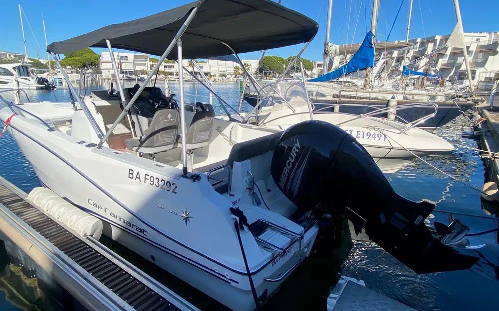 slider 7 Jeanneau Cap Camarat 6.5 CC