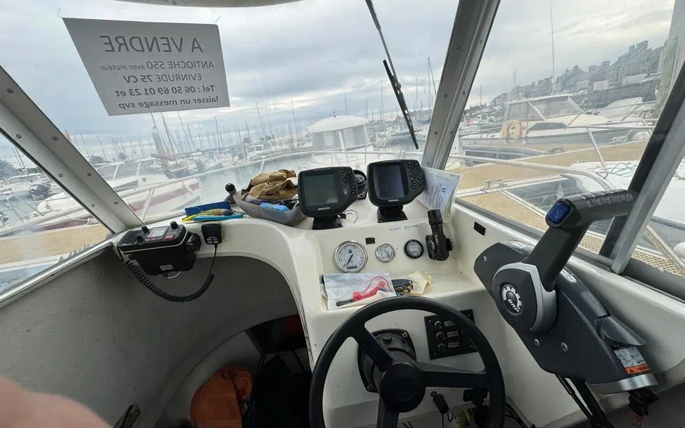 slider 0 Guymarine Antioche 550