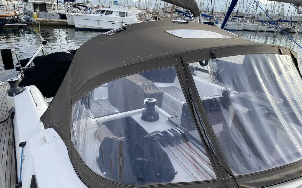 slider 6 Dufour  460 Grand Large