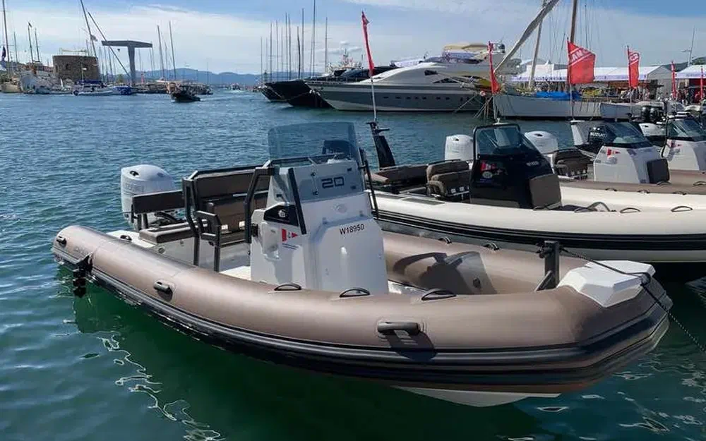 slider 0 Brig Navigator 20