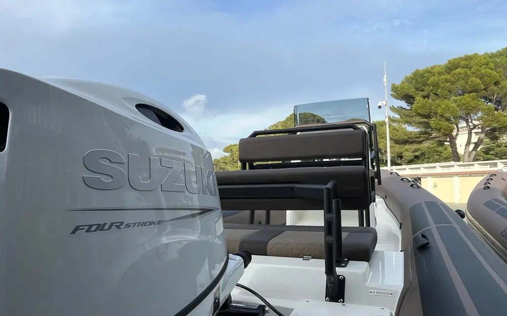 slider 6 Brig Navigator 20