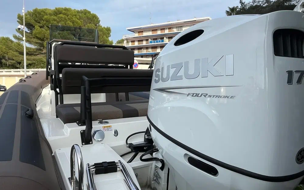 slider 8 Brig Navigator 20