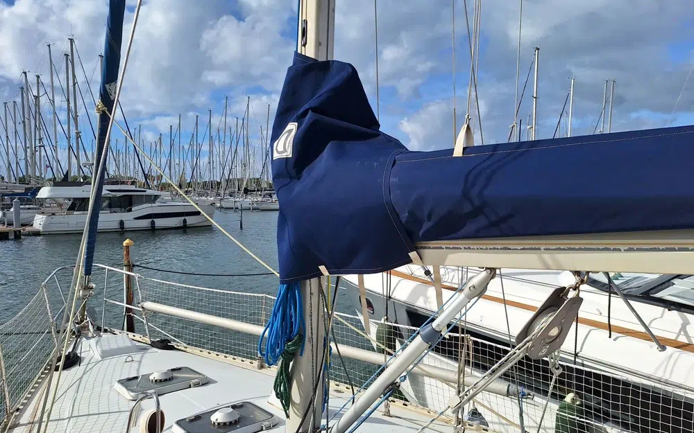 slider 12 Kirie Feeling 1090