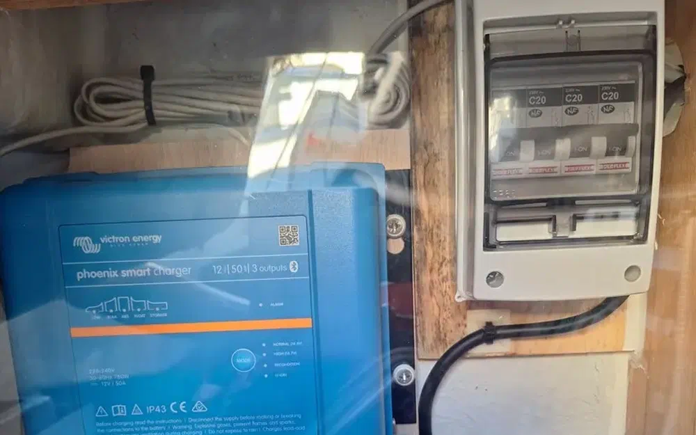 slider 17 Kirie Feeling 1090