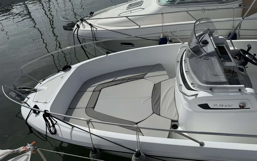 slider 2 Jeanneau Cap Camarat 7.5 CC