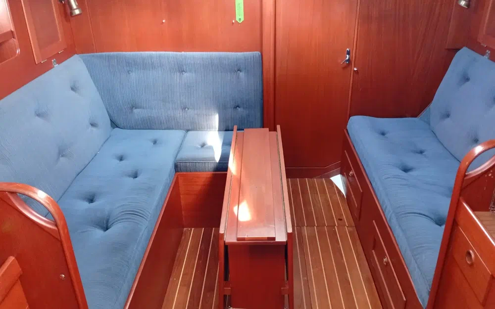 slider 9 Hallberg Rassy  352