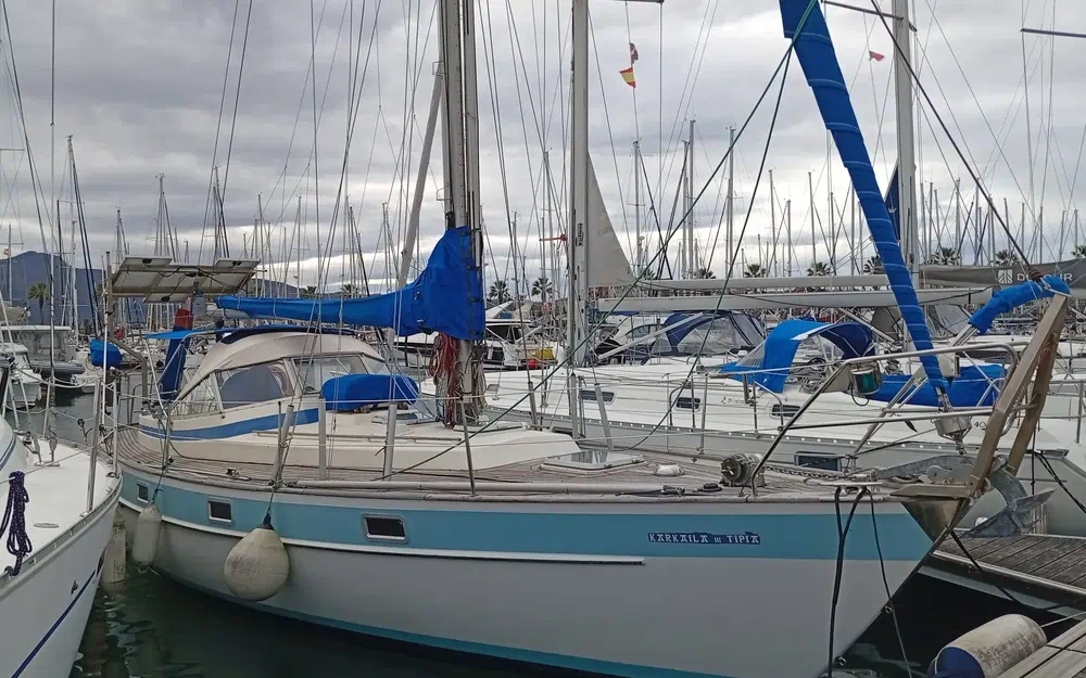 slider 2 Hallberg Rassy  352