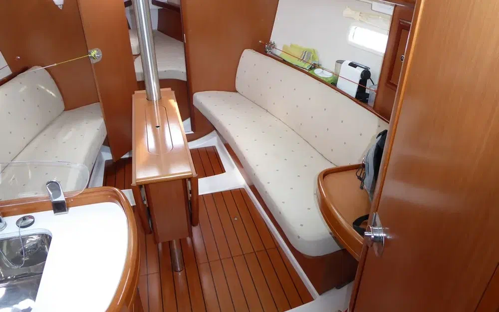 slider 11 Beneteau Oceanis 323 Clipper