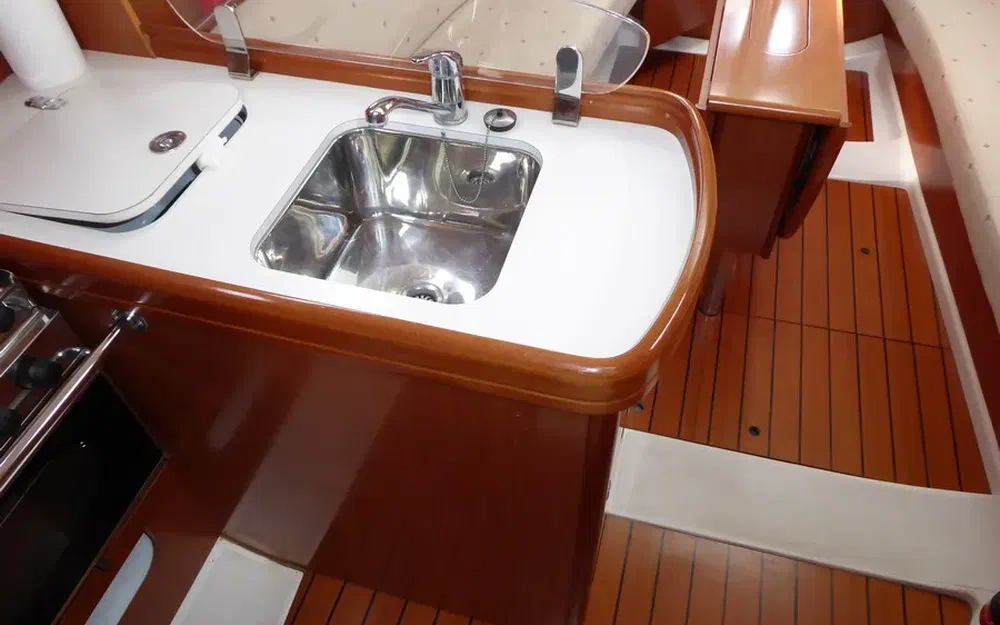 slider 12 Beneteau Oceanis 323 Clipper