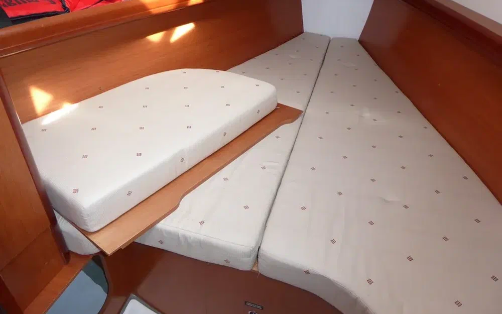 slider 27 Beneteau Oceanis 323 Clipper