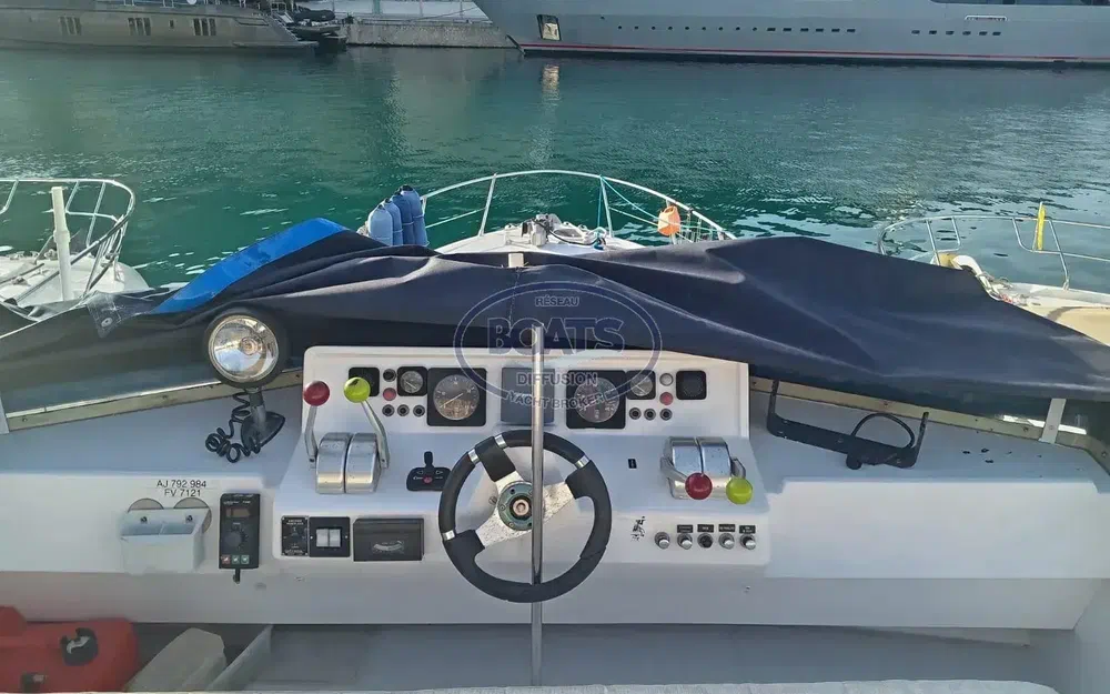 slider 2 Guy Couach  1401 Fly