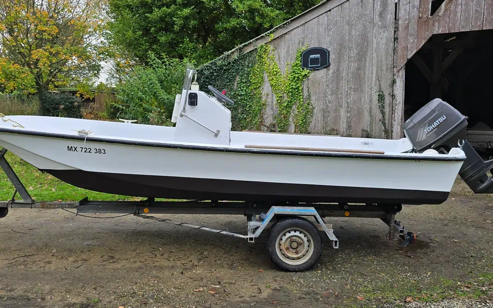 slider 0 Boston Whaler 17 Montauk