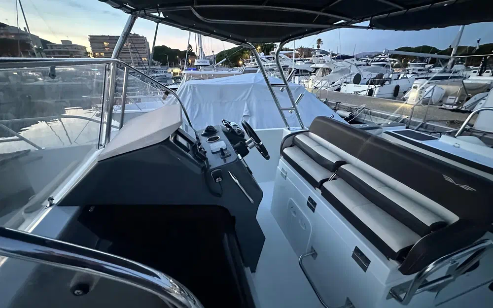 slider 9 Beneteau Flyer 8.8 SPACEdeck