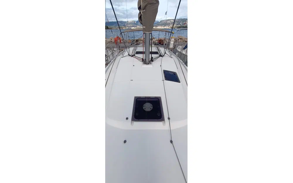 slider 5 Jeanneau Sun Odyssey 410