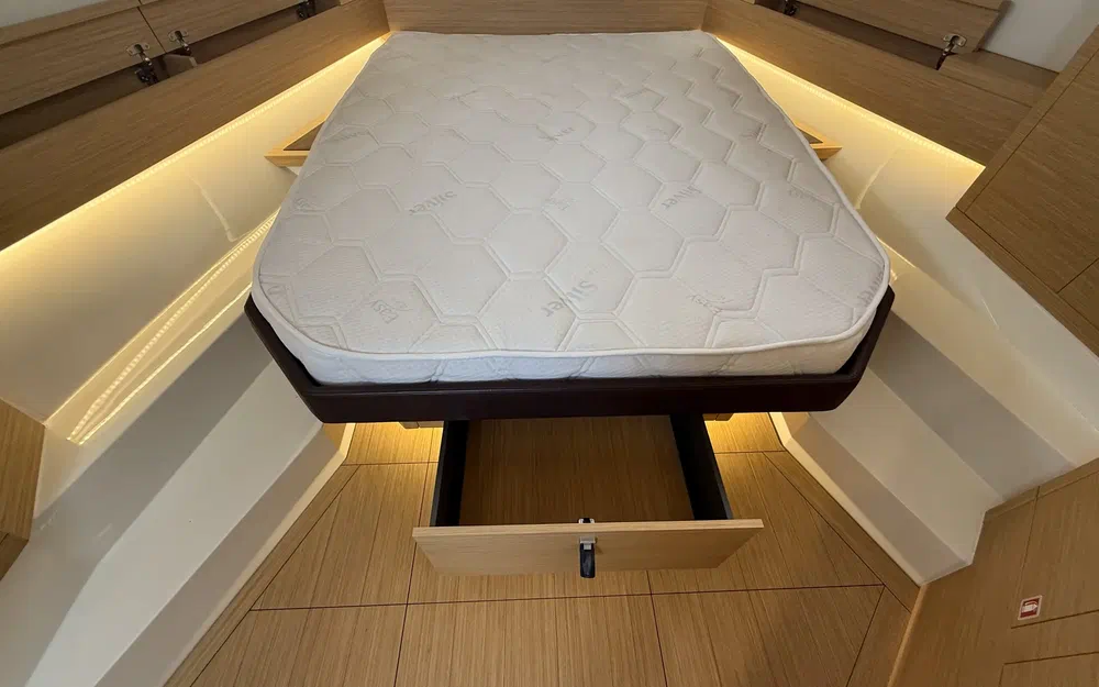 slider 18 Pardo Yachts Pardo 43