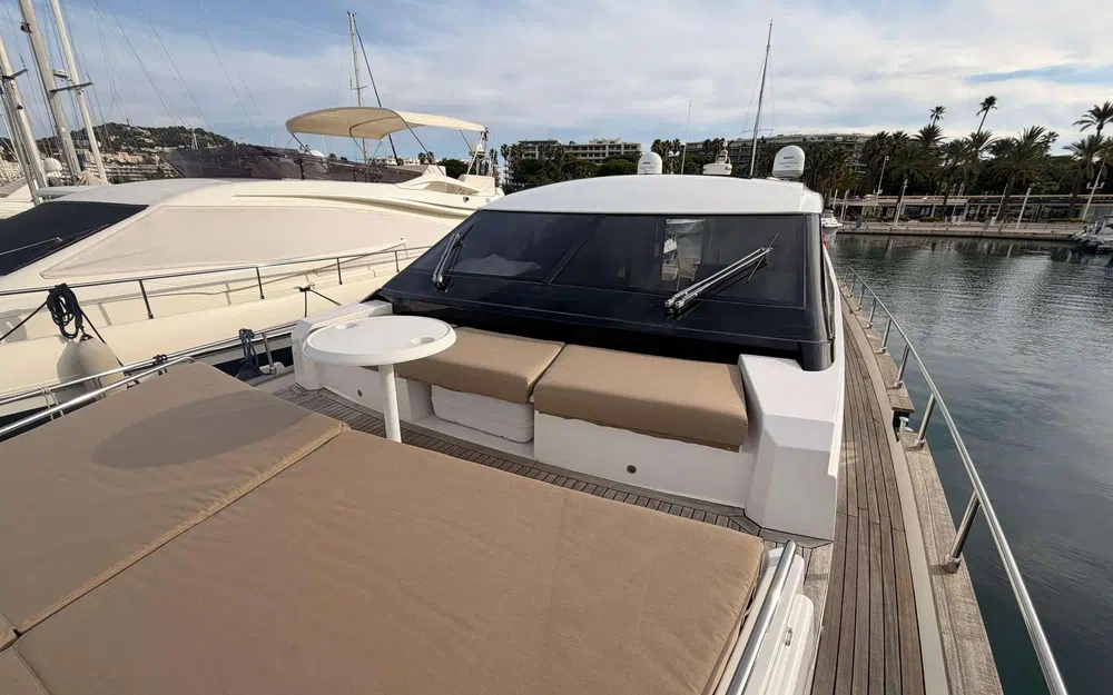 slider 15 Cayman  57 HT