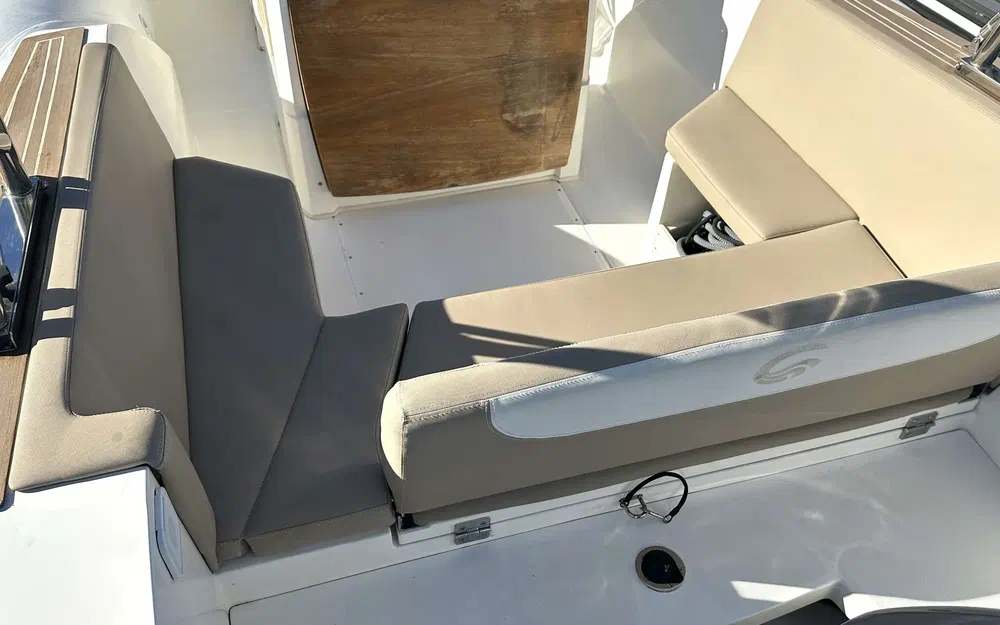 slider 1 Capelli Tempest 775