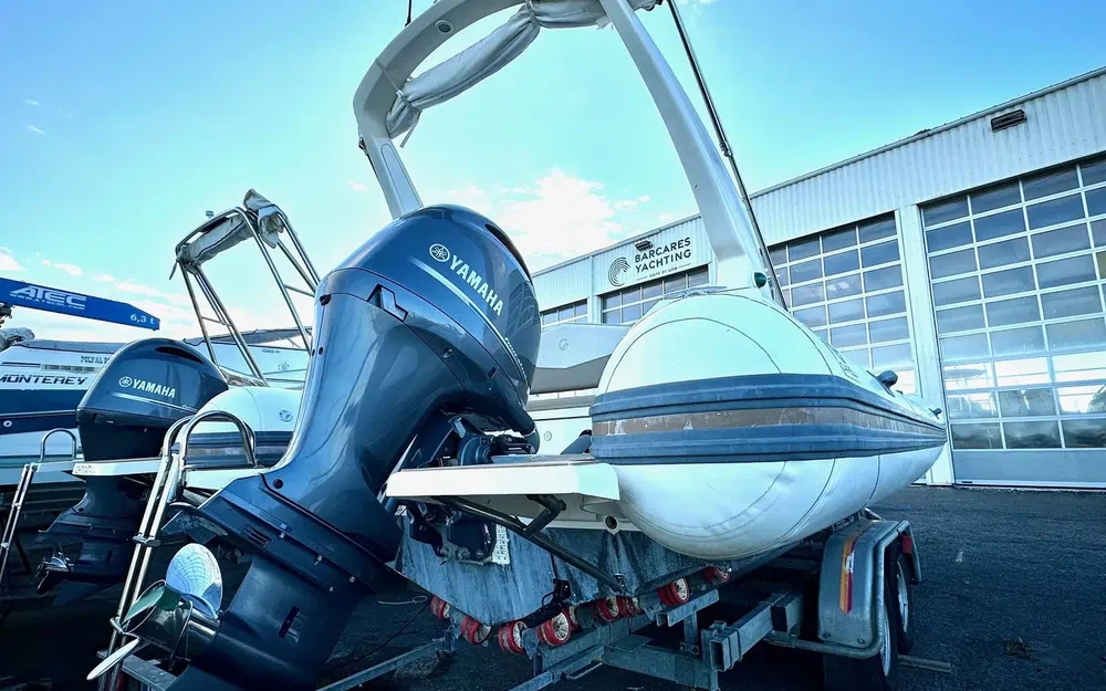 slider 11 Capelli Tempest 700