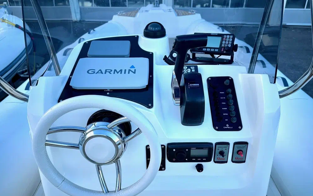 slider 5 Capelli Tempest 700