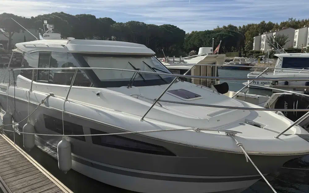 slider 1 Jeanneau NC 9