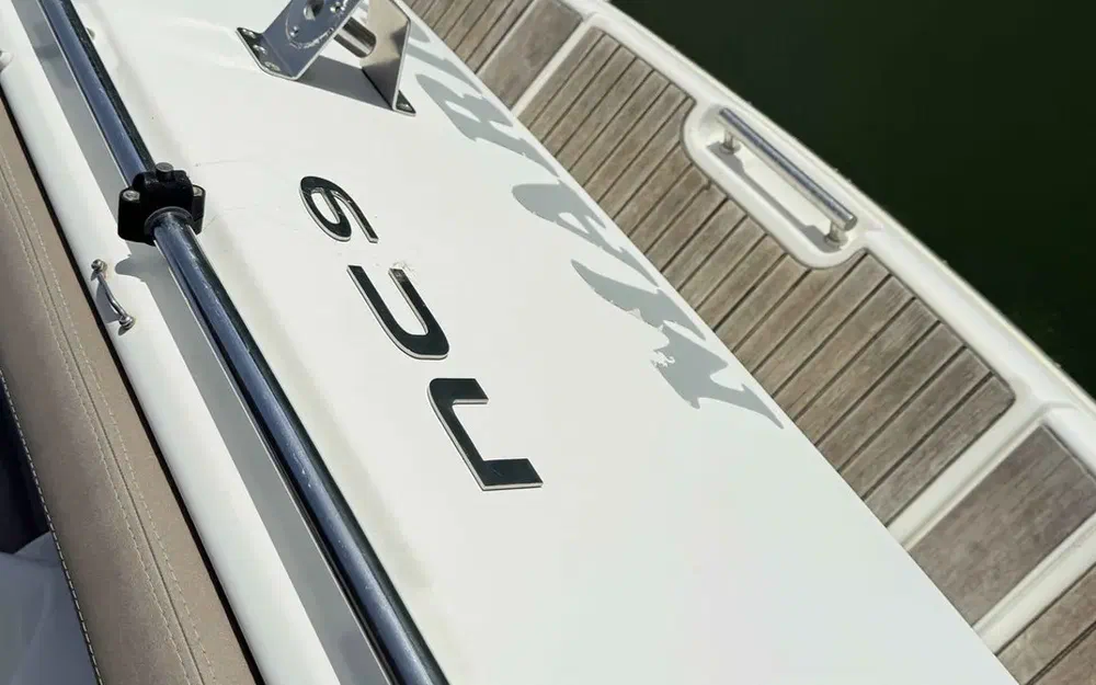 slider 5 Jeanneau NC 9