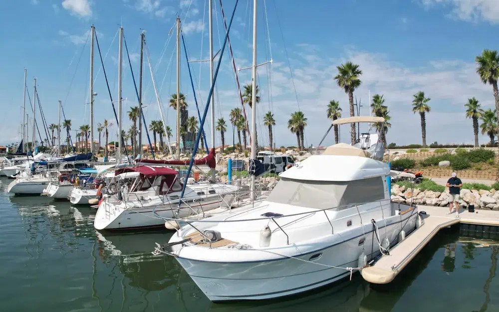 slider 0 Beneteau Antares 10.80