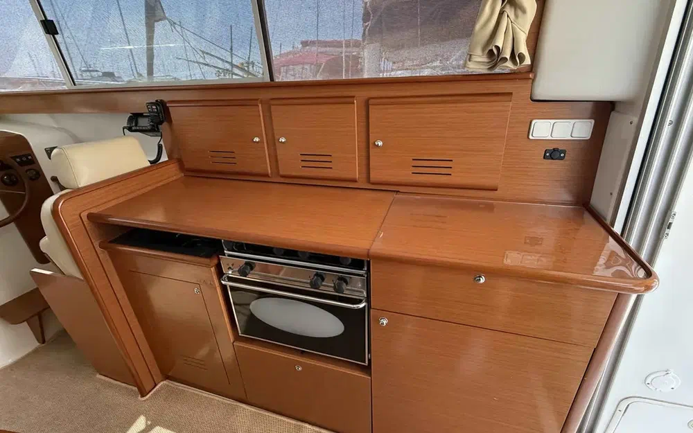 slider 23 Beneteau Antares 10.80