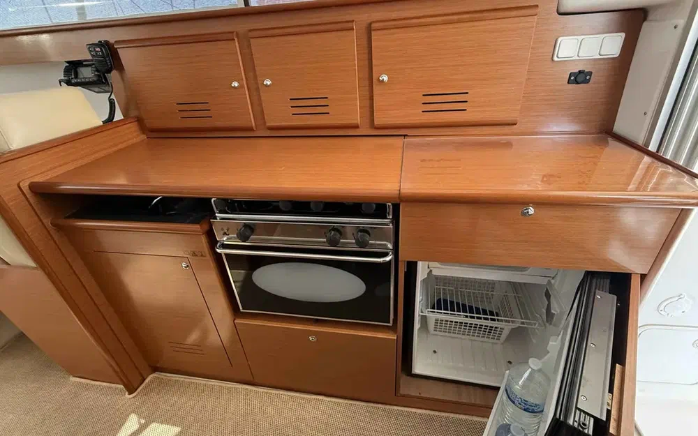 slider 24 Beneteau Antares 10.80