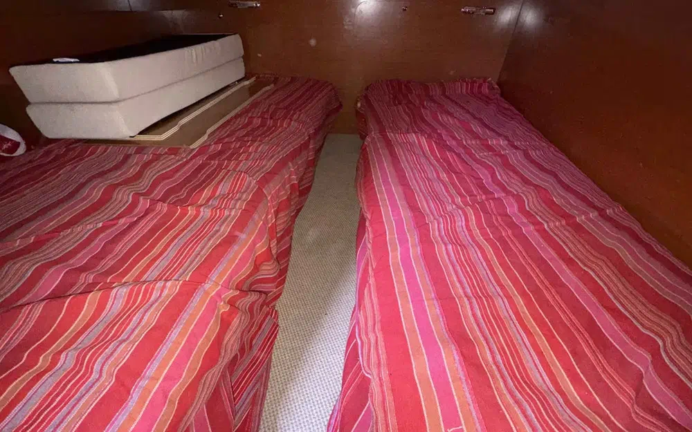 slider 35 Beneteau Antares 10.80