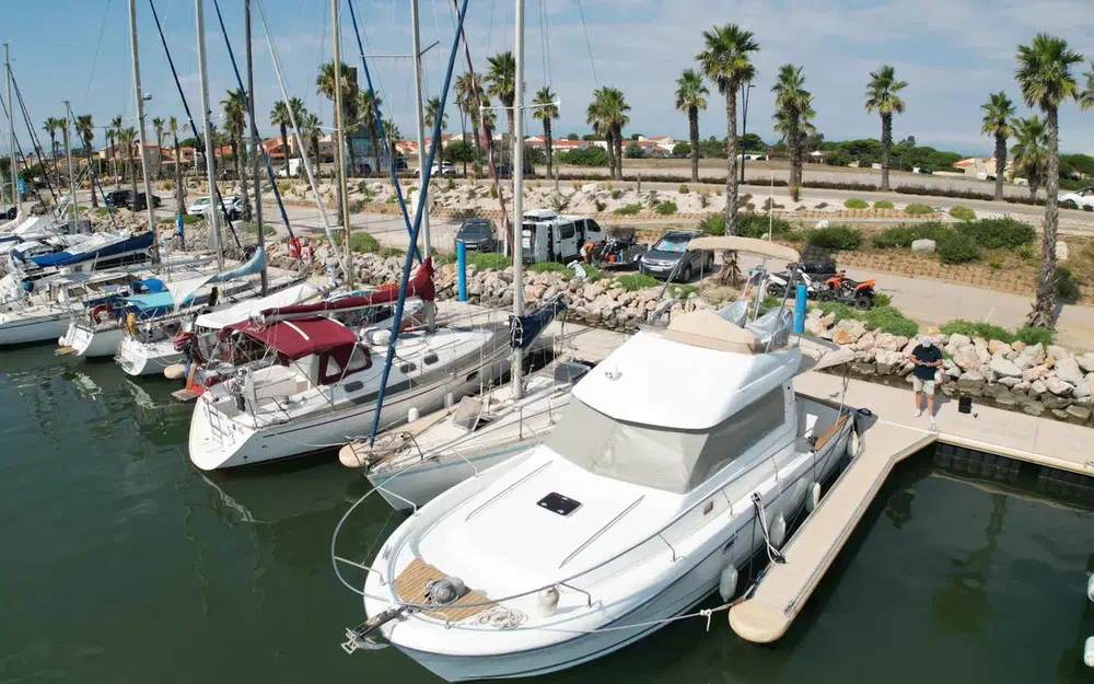 slider 3 Beneteau Antares 10.80