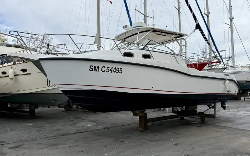 slider 15 Boston Whaler  305 Conquest