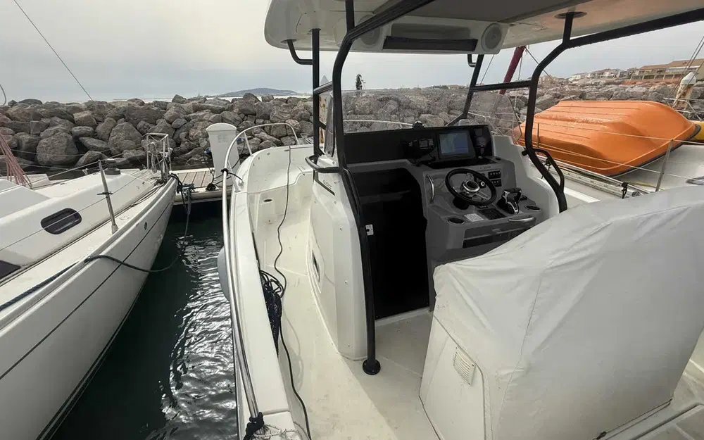 slider 17 Jeanneau Cap Camarat 9.0 CC