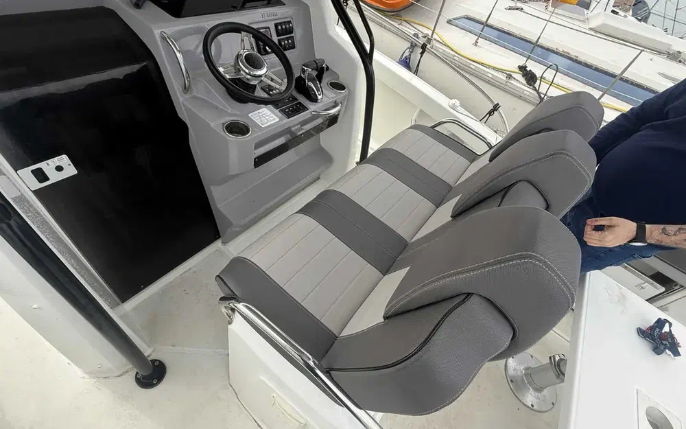 slider 32 Jeanneau Cap Camarat 9.0 CC