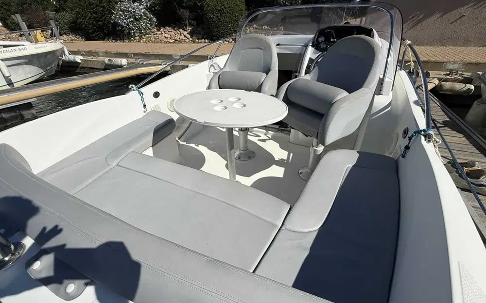 slider 9 Beneteau Flyer 650 Sun Deck