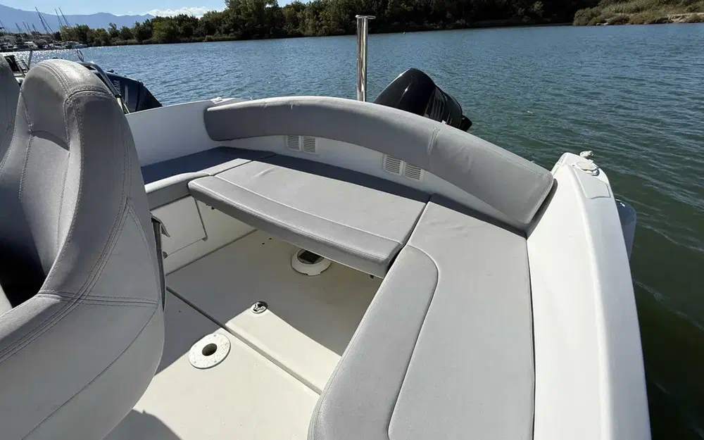 slider 12 Beneteau Flyer 650 Sun Deck