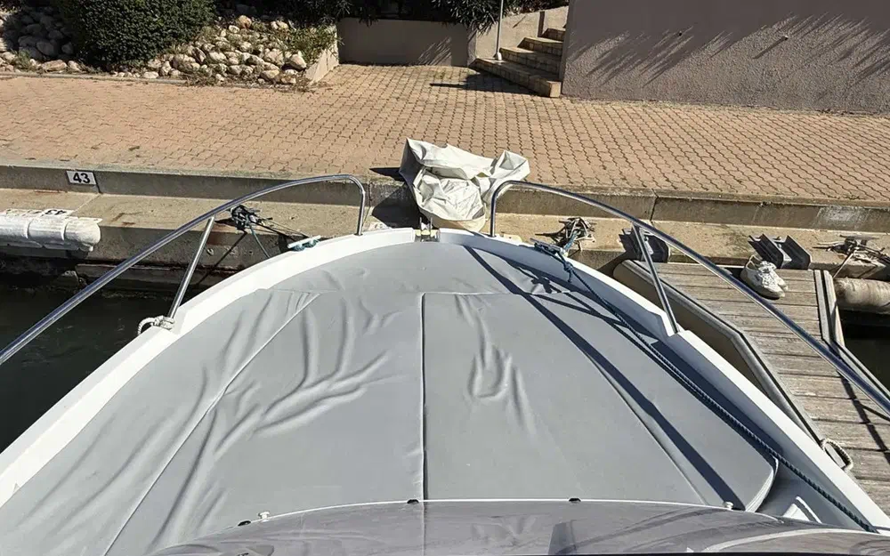 slider 3 Beneteau Flyer 650 Sun Deck