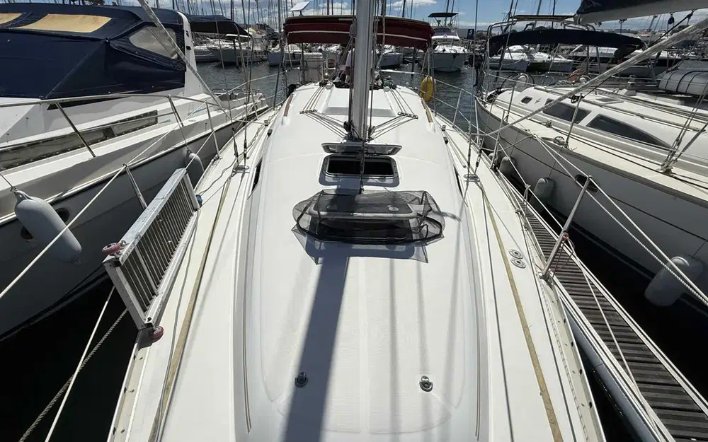 slider 6 Beneteau Oceanis 331 Clipper