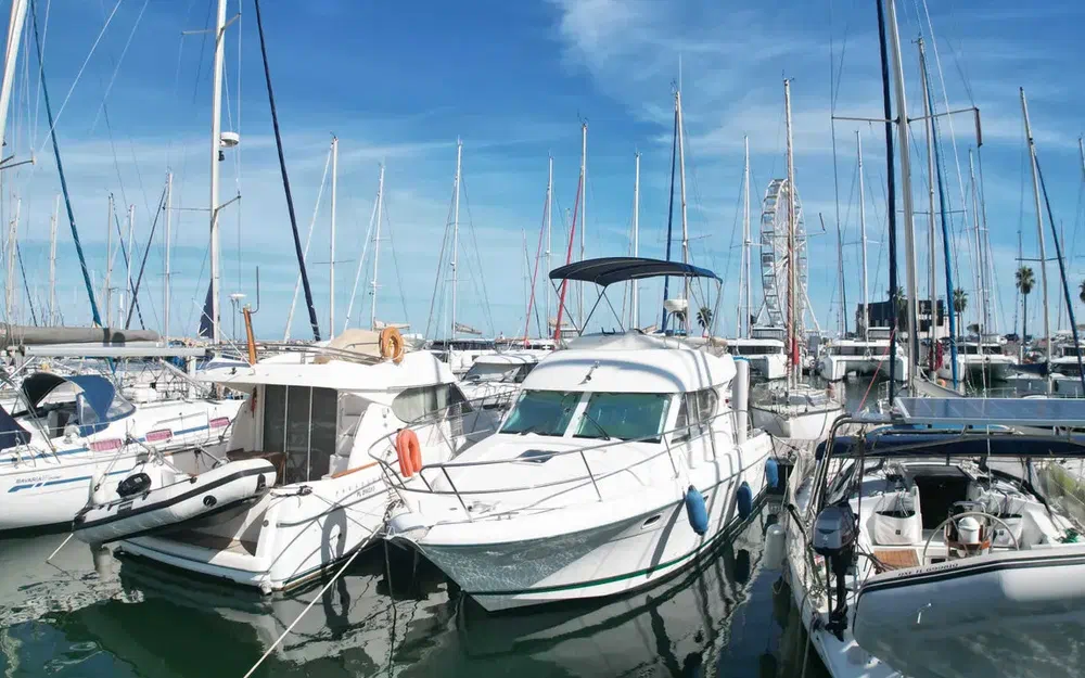 slider 11 Jeanneau Prestige 32