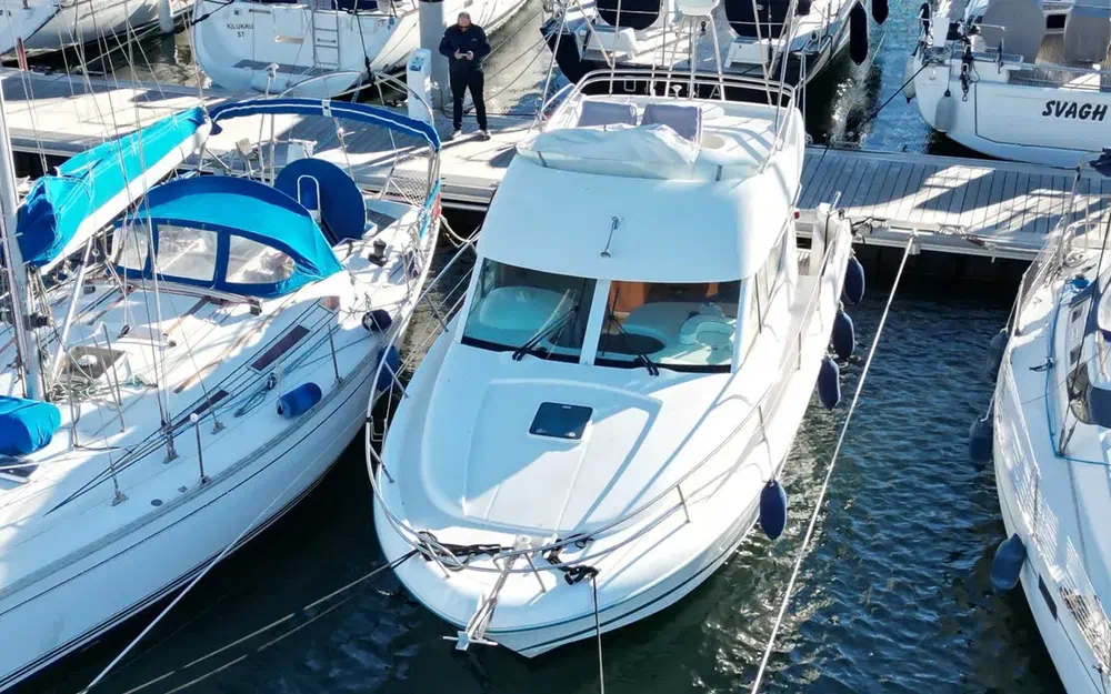 slider 13 Jeanneau Prestige 32