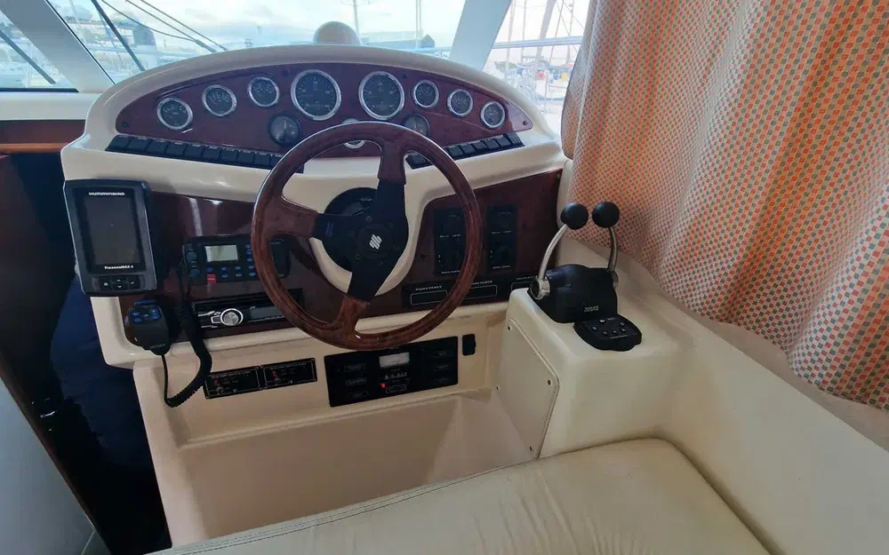 slider 15 Jeanneau Prestige 32