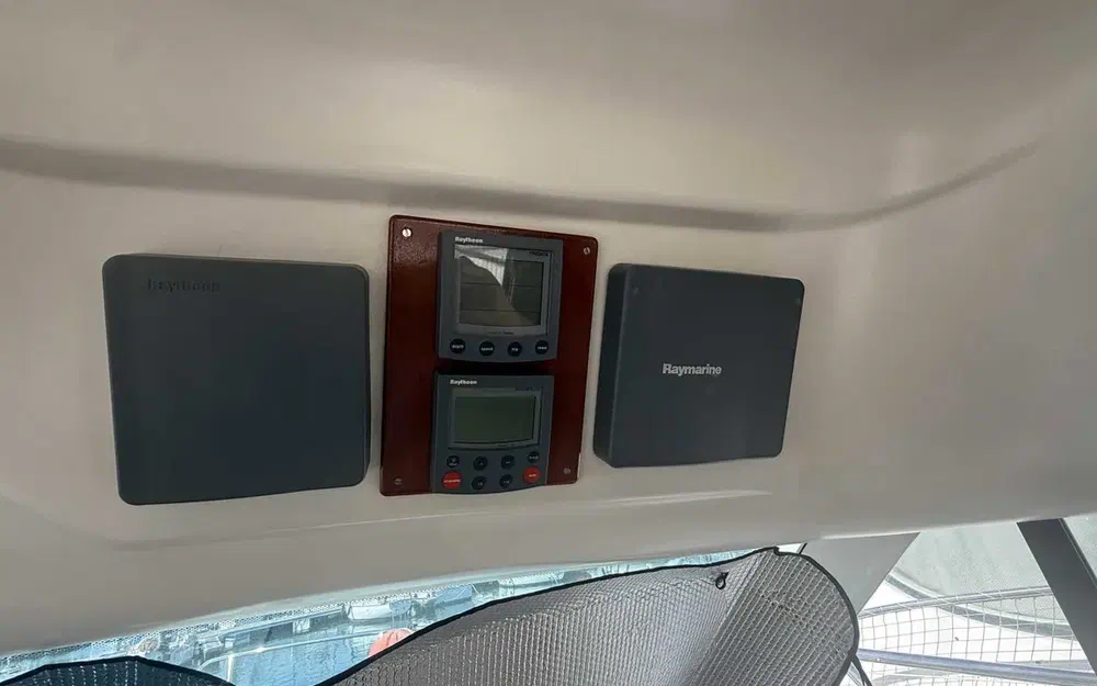 slider 26 Jeanneau Prestige 32