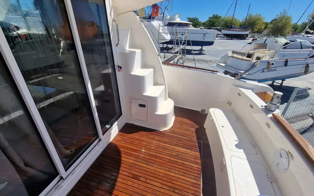 slider 8 Jeanneau Prestige 32