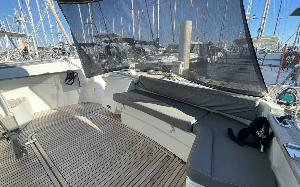 slider 3 Beneteau Antares 36