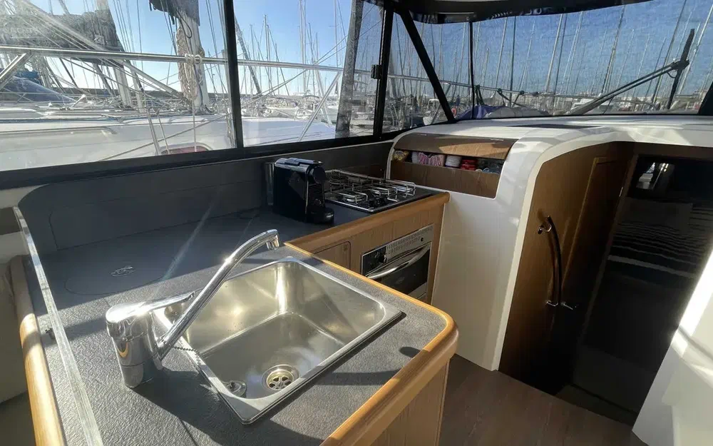 slider 5 Beneteau Antares 36