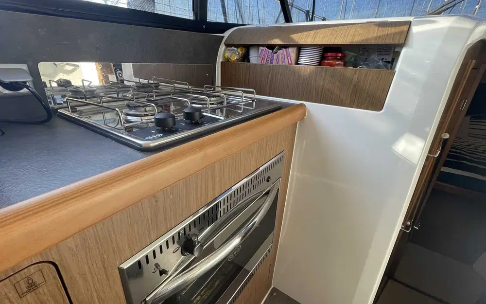 slider 7 Beneteau Antares 36