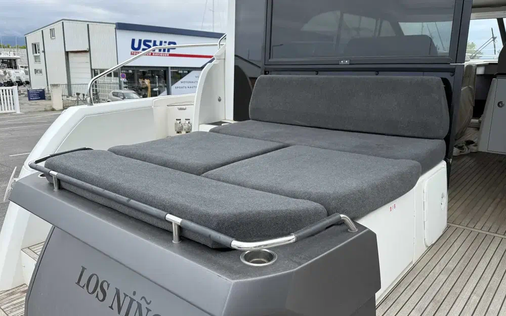 slider 11 Jeanneau Leader 46