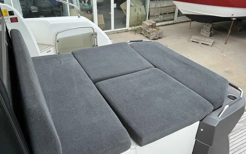 slider 12 Jeanneau Leader 46