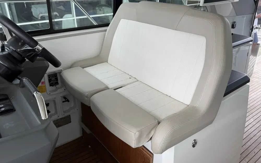 slider 20 Jeanneau Leader 46