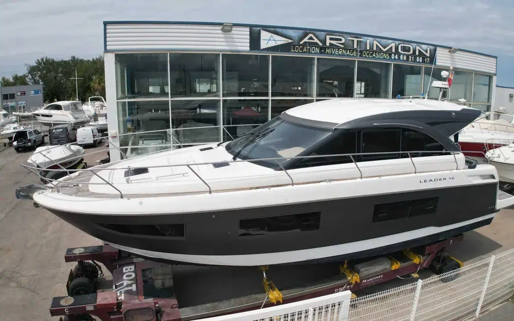 slider 2 Jeanneau Leader 46