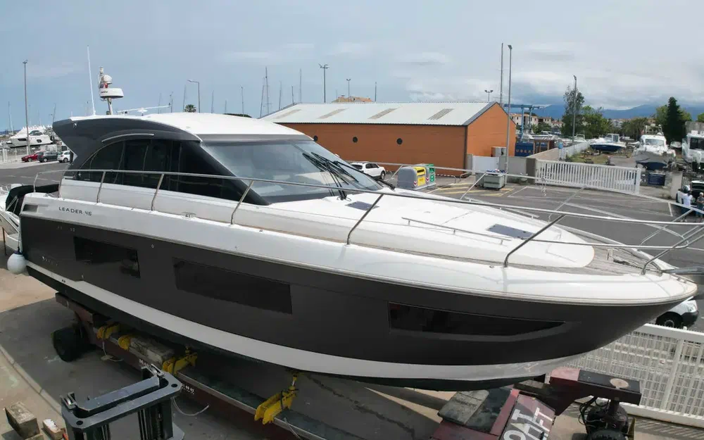 slider 4 Jeanneau Leader 46